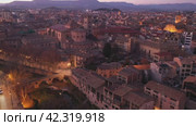 Evening aerial view of town of Vik. Spain. Стоковое видео, видеограф Яков Филимонов / Фотобанк Лори