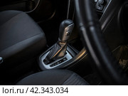 The automatic transmission selector in an automobile. Стоковое фото, фотограф Плотников Дмитрий / Фотобанк Лори