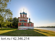 The Church of Dimitri Tsarevich on the Blood of the 17th century on the banks of the Volga River in the town of Uglich (2023 год). Стоковое фото, фотограф Сергей Фролов / Фотобанк Лори