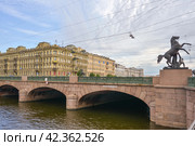 Аничков мост через Фонтанку в Санкт-Петербурге утром (2016 год). Стоковое фото, фотограф Александр Алексеев / Фотобанк Лори