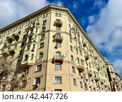 Москва, дом 1 на Малой Сухаревской площади весной. Стоковое фото, фотограф Овчинникова Ирина / Фотобанк Лори