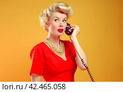 Retro woman telephone talk. Generate Ai. Стоковое AI-изображение, AI-художник Иван Рябоконь / Фотобанк Лори
