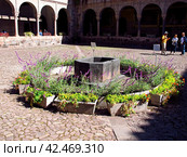 Cusco, Peru - 05 May 2011: Iglesia De Santo Domingo, the ancient church, Inca temple of Sun, Cusco, Peru. Редакционное фото, фотограф Сергей Стрелков / Фотобанк Лори