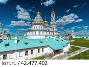 Воскресенский Ново-Иерусалимский ставропигиальный мужской монастырь в Истре. Собор Воскресения Христова. Редакционное фото, фотограф Константин Григорьев / Фотобанк Лори