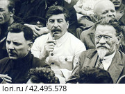 К.Е. Ворошилов, И.В. Сталин, С.В. Косиор и М.И. Калинин. 1930 год. Редакционное фото, фотограф Сергей Елизарьев / Фотобанк Лори