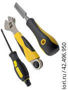 Стамеска, отвертка и гаечный ключ на белом фоне. Spanner, large screwdriver and chisel. Стоковое фото, фотограф Татьяна Д / Фотобанк Лори