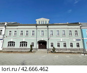 Историческое здание по адресу: Москва, улица Школьная, дом 27 в Рогожской ямской слободе. Стоковое фото, фотограф Овчинникова Ирина / Фотобанк Лори