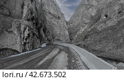 Road in the Karmadon Gorge of North Ossetia. Стоковое фото, фотограф Владимир Ушаров / Фотобанк Лори
