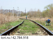 Обработка железнодорожного пути гербицидами (2024 год). Редакционное фото, фотограф Роман Лукьянов / Фотобанк Лори