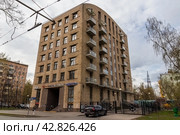 Жилой комплекс "Счастье на Серпуховке" в Москве. ЖК расположен по адресу улица Серпуховский Вал, 20 (2024 год). Редакционное фото, фотограф Константин Григорьев / Фотобанк Лори
