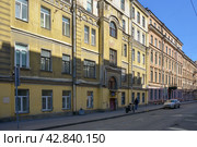 Санкт-Петербург. Район Красноармейских улиц - бывших Рот Лейб-гвардии Измайловского полка (2024 год). Редакционное фото, фотограф Александр Алексеев / Фотобанк Лори