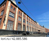 Москва, улица Станиславского, дом 21 строение 3. Бизнес-центр "Фабрика Станиславского", 1912 года постройки. Редакционное фото, фотограф Овчинникова Ирина / Фотобанк Лори