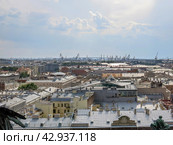 Городские крыши. Санкт-Петербург (2023 год). Редакционное фото, фотограф Татьяна Т / Фотобанк Лори