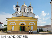 Собор Рождества Богородицы в Пафнутьево-Боровском монастыре (2021 год). Стоковое фото, фотограф Светлана Качанова / Фотобанк Лори