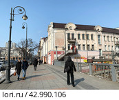 Владивосток, улица Светланская, дом 17. Бывший доходный дом Катчана весной 2020 года. Редакционное фото, фотограф Овчинникова Ирина / Фотобанк Лори