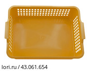 Пластиковая корзина на белом фоне. Empty plastic basket isolated on white background. Стоковое фото, фотограф Татьяна Д / Фотобанк Лори