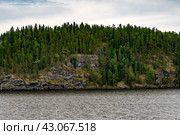 Ladoga skerries. Islands in Lake Ladoga, Karelia, overcast weather. Стоковое фото, фотограф Оксана Медведева / Фотобанк Лори