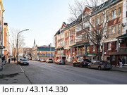 Город Казань. Улица Парижской Коммуны, (2024 год). Стоковое фото, фотограф Александр Тараканов / Фотобанк Лори