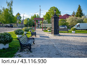 Коломна. Водоразборная колонка в старом городе. (2024 год). Редакционное фото, фотограф Владимир Макеев / Фотобанк Лори