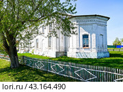 Косьмодемьяновская церковь,  в честь святых бессребреников Косьмы и Дамиана. Село Калмакское. Тюменская область. Россия (2024 год). Стоковое фото, фотограф Александр Тараканов / Фотобанк Лори