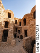 ksar Mgabla - traditional fortified granary created by the Berbers in 15th century. Стоковое фото, фотограф Яков Филимонов / Фотобанк Лори