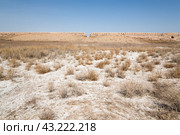 The ruins of fortress Katta Guldursun Qala (2022 год). Стоковое фото, фотограф Юлия Белоусова / Фотобанк Лори