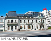 Городская усадьба Кузнецовых. Проспект Мира, дом 41. Москва (2024 год). Редакционное фото, фотограф E. O. / Фотобанк Лори