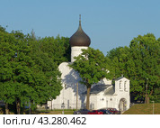 Церковь Георгия со Взвоза, город Псков (2018 год). Стоковое фото, фотограф Алексей Иванов / Фотобанк Лори