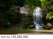 Rufabgo waterfalls. In the mountains of the Republic of Adygea. Стоковое фото, фотограф Юлия Доленко / Фотобанк Лори