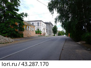Панорама улицы Пронская в центре города Михайлов Рязанской области. Солнечный летний день. (2021 год). Стоковое фото, фотограф Александр Кузнецов / Фотобанк Лори