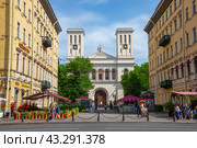 Лютеранская церковь Святых Петра и Павла, Невский проспект. Санкт-Петербург (2024 год). Редакционное фото, фотограф Анна Карасева / Фотобанк Лори
