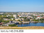Панорама города с Лисьей (Лысой) горы.  Город Нижний Тагил. Свердловская область (2016 год). Стоковое фото, фотограф Александр Тараканов / Фотобанк Лори