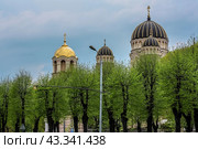 Кафедральный собор Рождества Христова в Риге. Православный храм расположенный по адресу бульвар Бривибас, 23 (2019 год). Редакционное фото, фотограф Константин Григорьев / Фотобанк Лори