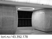Станция, на Большой концевой линии, Марьина Роща (2024 год). Редакционное фото, фотограф Дарья Серёгина / Фотобанк Лори