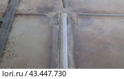 Welding work, welding seam, metal, welder сварочные работы, сварочный шов, металл, сварщик. Стоковое видео, видеограф Опока Алексей / Фотобанк Лори