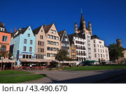 Cologne / Germany - 11 Sep 2015: The vintage house, Cologne, Germany. Редакционное фото, фотограф Сергей Стрелков / Фотобанк Лори