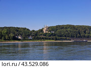 Castle in Rhine Valley in west Germany (2015 год). Стоковое фото, фотограф Сергей Стрелков / Фотобанк Лори