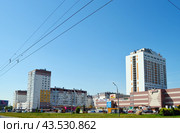 Тольятти. Торгово-развлекательный центр "Вега" и Жилой комплекс "Вега" (2024 год) Редакционное фото, фотограф Staryh Luiba / Фотобанк Лори
