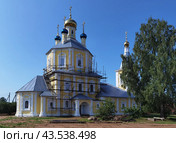 Преображенская церковь в деревне Рогожа Тверской области (2024 год). Редакционное фото, фотограф Максим Гулячик / Фотобанк Лори