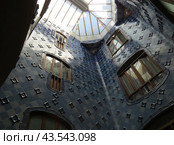 Дворец Гуэля, интерьер. Барселона. Редакционное фото, фотограф Василий Мальцев / Фотобанк Лори