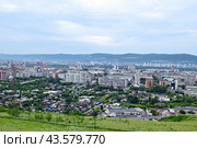Вид с Караульной горы на город Красноярск (2024 год). Стоковое фото, фотограф Александр Тараканов / Фотобанк Лори
