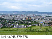 Вид с Караульной горы на город Красноярск (2024 год). Стоковое фото, фотограф Александр Тараканов / Фотобанк Лори