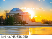 Jefferson Memorial at winter sunset (2018 год). Стоковое фото, фотограф Sergey Borisov / Фотобанк Лори