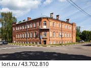 Здание уездного дворянского собрания, гостиница "Париж". Мстиславль, Могилевская область. Беларусь (2024 год). Редакционное фото, фотограф Сергей Афанасьев / Фотобанк Лори