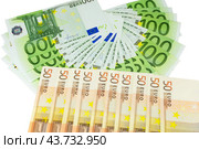 Евро купюры на белом фоне. Euro banknotes money. Стоковое фото, фотограф Татьяна Д / Фотобанк Лори