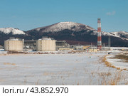 Сахалинский завод по сжижению природного газа (комплекс «Пригородное») (2024 год). Редакционное фото, фотограф Сергей Крамарев / Фотобанк Лори