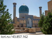 Средневековый мавзолей Гур-Эмир (гробница Тамерлана). Самарканд (2022 год). Редакционное фото, фотограф Анна Карасева / Фотобанк Лори