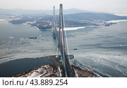 Русский мост через пролив Босфор Восточный, зимой, вид с самолета (2023 год). Стоковое фото, фотограф Павел Сапрыкин / Фотобанк Лори