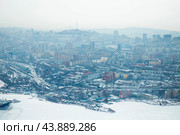 Город Владивосток зимой, вид с самолета (2023 год). Стоковое фото, фотограф Павел Сапрыкин / Фотобанк Лори