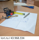 Linking the keys from the new office to the project plan of the new apartments. Стоковое фото, фотограф Дмитрий Львович Алферов / Фотобанк Лори